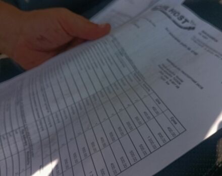 Серый Хендай Туксон, объемом двигателя 2 л и пробегом 257 тыс. км за 9000 $, фото 13 на Automoto.ua