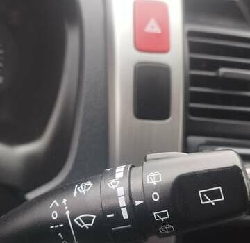 Хендай Туксон 2008 в Бердичеве на Automoto.ua Серый Хендай Туксон, объемом двигателя 1.98 л и пробегом 201 тыс. км за 8299 $, фото 33 на Automoto.ua