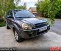 Серый Хендай Туксон, объемом двигателя 2 л и пробегом 250 тыс. км за 7100 $, фото 1 на Automoto.ua