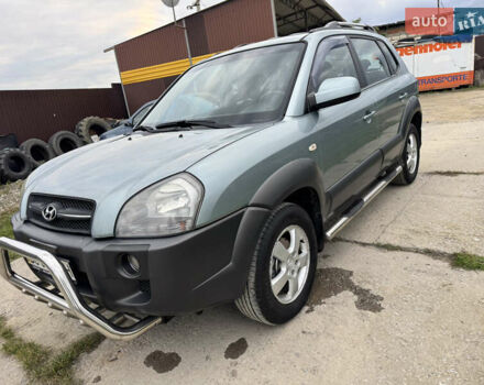 Хендай Туксон 2008 в Новой Ушице на Automoto.ua Серый Хендай Туксон, объемом двигателя 1.98 л и пробегом 229 тыс. км за 8200 $, фото 25 на Automoto.ua