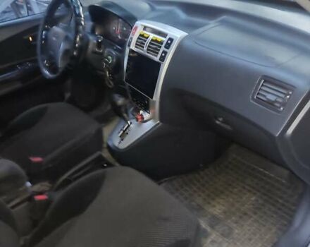 Сірий Хендай Туксон, об'ємом двигуна 1.99 л та пробігом 350 тис. км за 7800 $, фото 3 на Automoto.ua