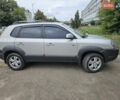 Сірий Хендай Туксон, об'ємом двигуна 1.98 л та пробігом 252 тис. км за 8000 $, фото 13 на Automoto.ua