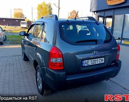 Сірий Хендай Туксон, об'ємом двигуна 2 л та пробігом 216 тис. км за 8200 $, фото 10 на Automoto.ua