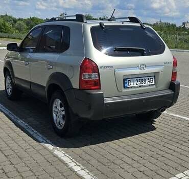 Сірий Хендай Туксон, об'ємом двигуна 1.98 л та пробігом 177 тис. км за 8500 $, фото 5 на Automoto.ua