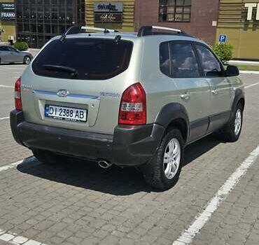 Сірий Хендай Туксон, об'ємом двигуна 1.98 л та пробігом 177 тис. км за 8500 $, фото 3 на Automoto.ua