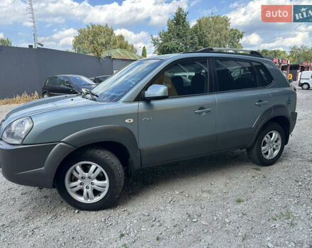 Сірий Хендай Туксон, об'ємом двигуна 1.98 л та пробігом 209 тис. км за 8400 $, фото 6 на Automoto.ua