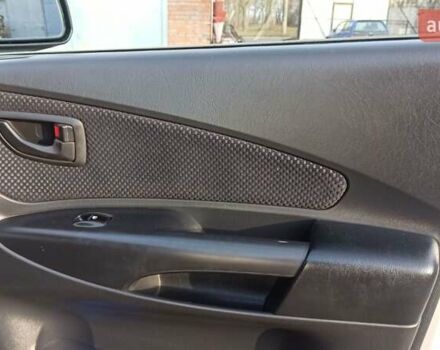 Серый Хендай Туксон, объемом двигателя 2 л и пробегом 127 тыс. км за 9300 $, фото 32 на Automoto.ua