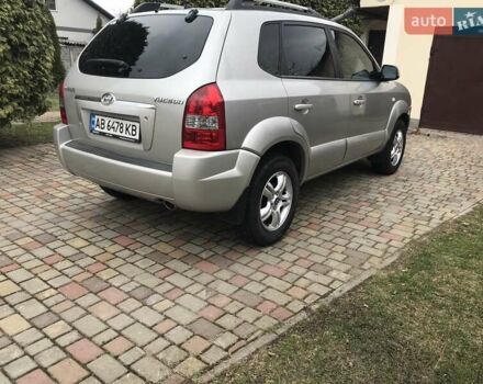 Сірий Хендай Туксон, об'ємом двигуна 1.98 л та пробігом 191 тис. км за 8200 $, фото 2 на Automoto.ua