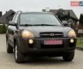 Сірий Хендай Туксон, об'ємом двигуна 2 л та пробігом 187 тис. км за 7700 $, фото 5 на Automoto.ua