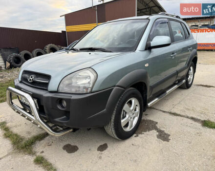 Хендай Туксон 2008 в Новой Ушице на Automoto.ua Серый Хендай Туксон, объемом двигателя 1.98 л и пробегом 229 тыс. км за 8200 $, фото 4 на Automoto.ua