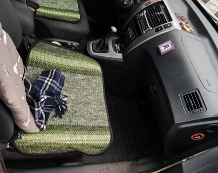 Серый Хендай Туксон, объемом двигателя 2 л и пробегом 190 тыс. км за 9000 $, фото 8 на Automoto.ua