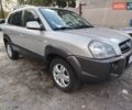 Серый Хендай Туксон, объемом двигателя 1.98 л и пробегом 171 тыс. км за 8400 $, фото 10 на Automoto.ua