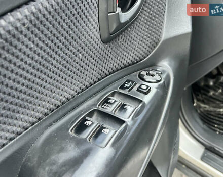 Серый Хендай Туксон, объемом двигателя 2 л и пробегом 176 тыс. км за 8300 $, фото 23 на Automoto.ua