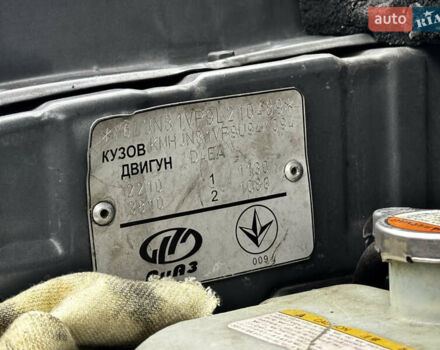 Сірий Хендай Туксон, об'ємом двигуна 2 л та пробігом 213 тис. км за 8500 $, фото 12 на Automoto.ua