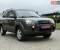 Серый Хендай Туксон, объемом двигателя 2 л и пробегом 187 тыс. км за 7900 $, фото 1 на Automoto.ua