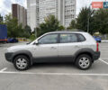 Серый Хендай Туксон, объемом двигателя 1.99 л и пробегом 194 тыс. км за 9500 $, фото 1 на Automoto.ua