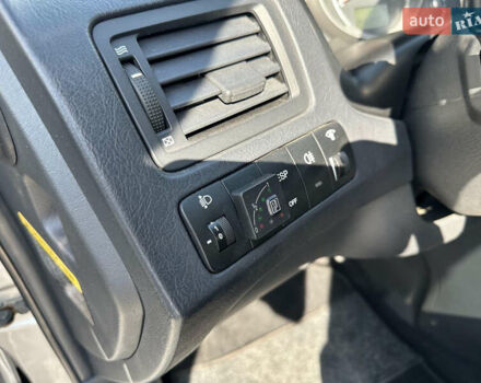 Сірий Хендай Туксон, об'ємом двигуна 2 л та пробігом 210 тис. км за 7999 $, фото 14 на Automoto.ua