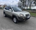 Хендай Туксон 2008 в Жмеренке на Automoto.ua Серый Хендай Туксон, объемом двигателя 2 л и пробегом 228 тыс. км за 6900 $, фото 1 на Automoto.ua