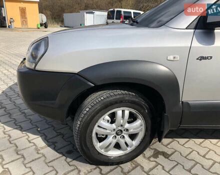 Хендай Туксон 2008 в Турке на Automoto.ua Серый Хендай Туксон, объемом двигателя 2 л и пробегом 274 тыс. км за 7200 $, фото 6 на Automoto.ua