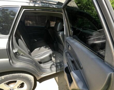 Хендай Туксон 2008 в Мукачеве на Automoto.ua Серый Хендай Туксон, объемом двигателя 2 л и пробегом 300 тыс. км за 7800 $, фото 7 на Automoto.ua