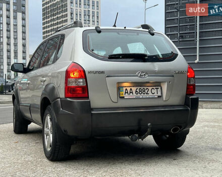 Хендай Туксон 2008 в Киеве на Automoto.ua Серый Хендай Туксон, объемом двигателя 2 л и пробегом 187 тыс. км за 7250 $, фото 19 на Automoto.ua