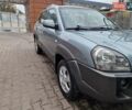 Сірий Хендай Туксон, об'ємом двигуна 2 л та пробігом 137 тис. км за 8500 $, фото 3 на Automoto.ua