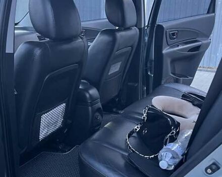 Хендай Туксон 2008 в Шаргороде на Automoto.ua Серый Хендай Туксон, объемом двигателя 1.98 л и пробегом 143 тыс. км за 10300 $, фото 14 на Automoto.ua