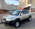 Сірий Хендай Туксон, об'ємом двигуна 2 л та пробігом 130 тис. км за 10000 $, фото 1 на Automoto.ua