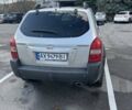 Сірий Хендай Туксон, об'ємом двигуна 1.98 л та пробігом 413 тис. км за 7300 $, фото 5 на Automoto.ua