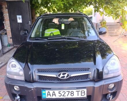 Серый Хендай Туксон, объемом двигателя 3 л и пробегом 186 тыс. км за 7001 $, фото 5 на Automoto.ua