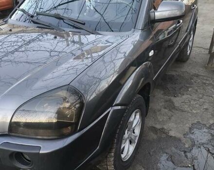 Серый Хендай Туксон, объемом двигателя 2 л и пробегом 197 тыс. км за 8700 $, фото 16 на Automoto.ua