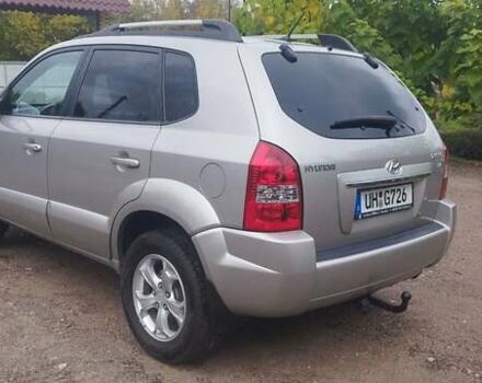 Хендай Туксон 2008 в Бердичеве на Automoto.ua Серый Хендай Туксон, объемом двигателя 1.98 л и пробегом 201 тыс. км за 8299 $, фото 9 на Automoto.ua