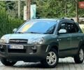 Серый Хендай Туксон, объемом двигателя 1.98 л и пробегом 300 тыс. км за 6999 $, фото 1 на Automoto.ua