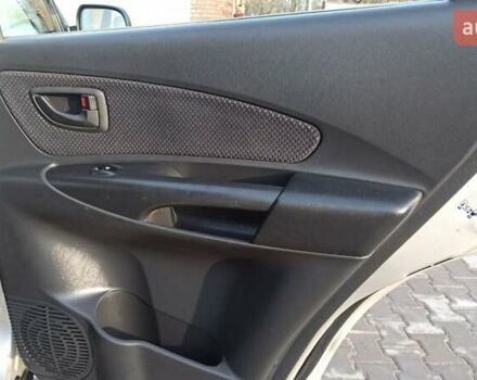 Серый Хендай Туксон, объемом двигателя 2 л и пробегом 127 тыс. км за 9300 $, фото 33 на Automoto.ua