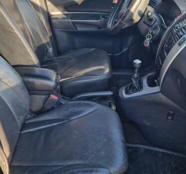 Хендай Туксон 2008 в Хмельницком на Automoto.ua Серый Хендай Туксон, объемом двигателя 1.98 л и пробегом 227 тыс. км за 7500 $, фото 10 на Automoto.ua