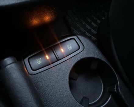 Серый Хендай Туксон, объемом двигателя 1.98 л и пробегом 254 тыс. км за 6900 $, фото 14 на Automoto.ua