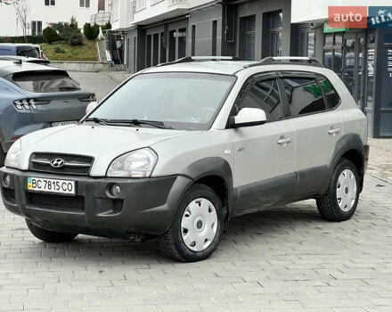 Серый Хендай Туксон, объемом двигателя 2 л и пробегом 176 тыс. км за 8300 $, фото 19 на Automoto.ua