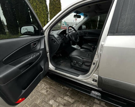 Сірий Хендай Туксон, об'ємом двигуна 1.98 л та пробігом 36 тис. км за 12800 $, фото 2 на Automoto.ua