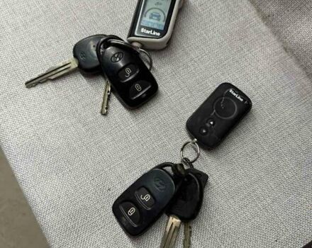 Серый Хендай Туксон, объемом двигателя 2 л и пробегом 217 тыс. км за 8200 $, фото 24 на Automoto.ua