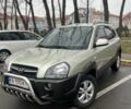 Серый Хендай Туксон, объемом двигателя 2 л и пробегом 151 тыс. км за 8300 $, фото 1 на Automoto.ua