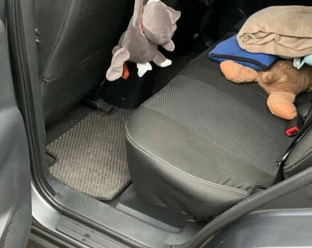 Сірий Хендай Туксон, об'ємом двигуна 1.98 л та пробігом 170 тис. км за 8800 $, фото 15 на Automoto.ua