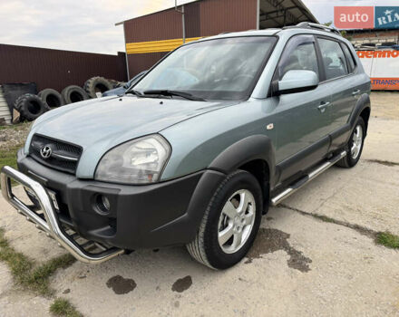 Хендай Туксон 2008 в Новой Ушице на Automoto.ua Серый Хендай Туксон, объемом двигателя 1.98 л и пробегом 229 тыс. км за 8200 $, фото 26 на Automoto.ua