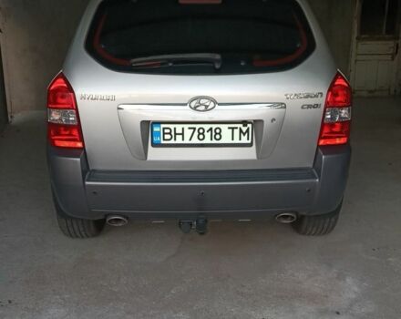 Серый Хендай Туксон, объемом двигателя 2 л и пробегом 220 тыс. км за 8200 $, фото 1 на Automoto.ua