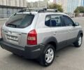Серый Хендай Туксон, объемом двигателя 0 л и пробегом 163 тыс. км за 7800 $, фото 4 на Automoto.ua