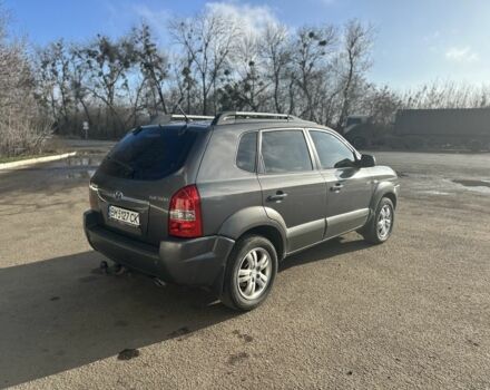 Серый Хендай Туксон, объемом двигателя 0 л и пробегом 170 тыс. км за 8500 $, фото 5 на Automoto.ua