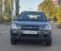 Серый Хендай Туксон, объемом двигателя 2 л и пробегом 234 тыс. км за 8750 $, фото 10 на Automoto.ua