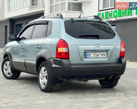 Хендай Туксон 2008 в Трускавце на Automoto.ua Серый Хендай Туксон, объемом двигателя 1.98 л и пробегом 320 тыс. км за 7399 $, фото 7 на Automoto.ua