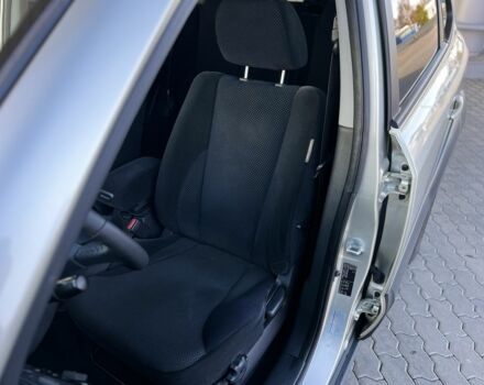 Сірий Хендай Туксон, об'ємом двигуна 2 л та пробігом 166 тис. км за 8950 $, фото 12 на Automoto.ua