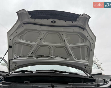 Серый Хендай Туксон, объемом двигателя 2 л и пробегом 195 тыс. км за 9950 $, фото 18 на Automoto.ua