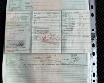 Серый Хендай Туксон, объемом двигателя 2 л и пробегом 202 тыс. км за 10000 $, фото 39 на Automoto.ua